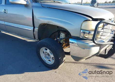 2002 GMC Sierra 1500 Sle z USA, uszkodzony, nr VIN 2GTEC19V221417144